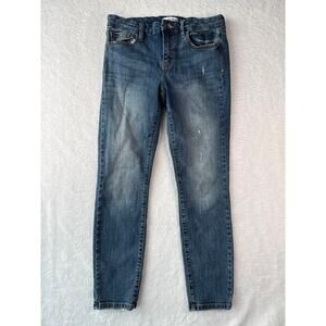 Studio Blue Womens Mid Rise Skinny Jeans Size 28 Slightly Distressed Medium Wash